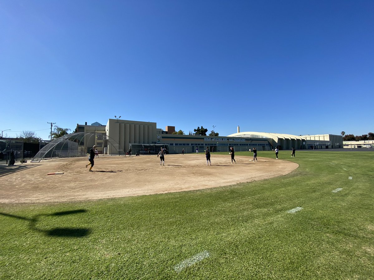 Long Beach Poly Softball tweet media