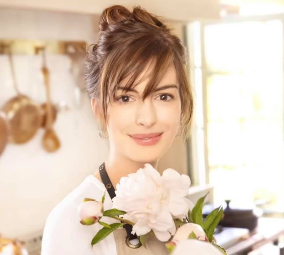 Suneohain's tweet photo. #AnneHathaway for #Lux Japan https://t.co/ySrQ307NFJ
