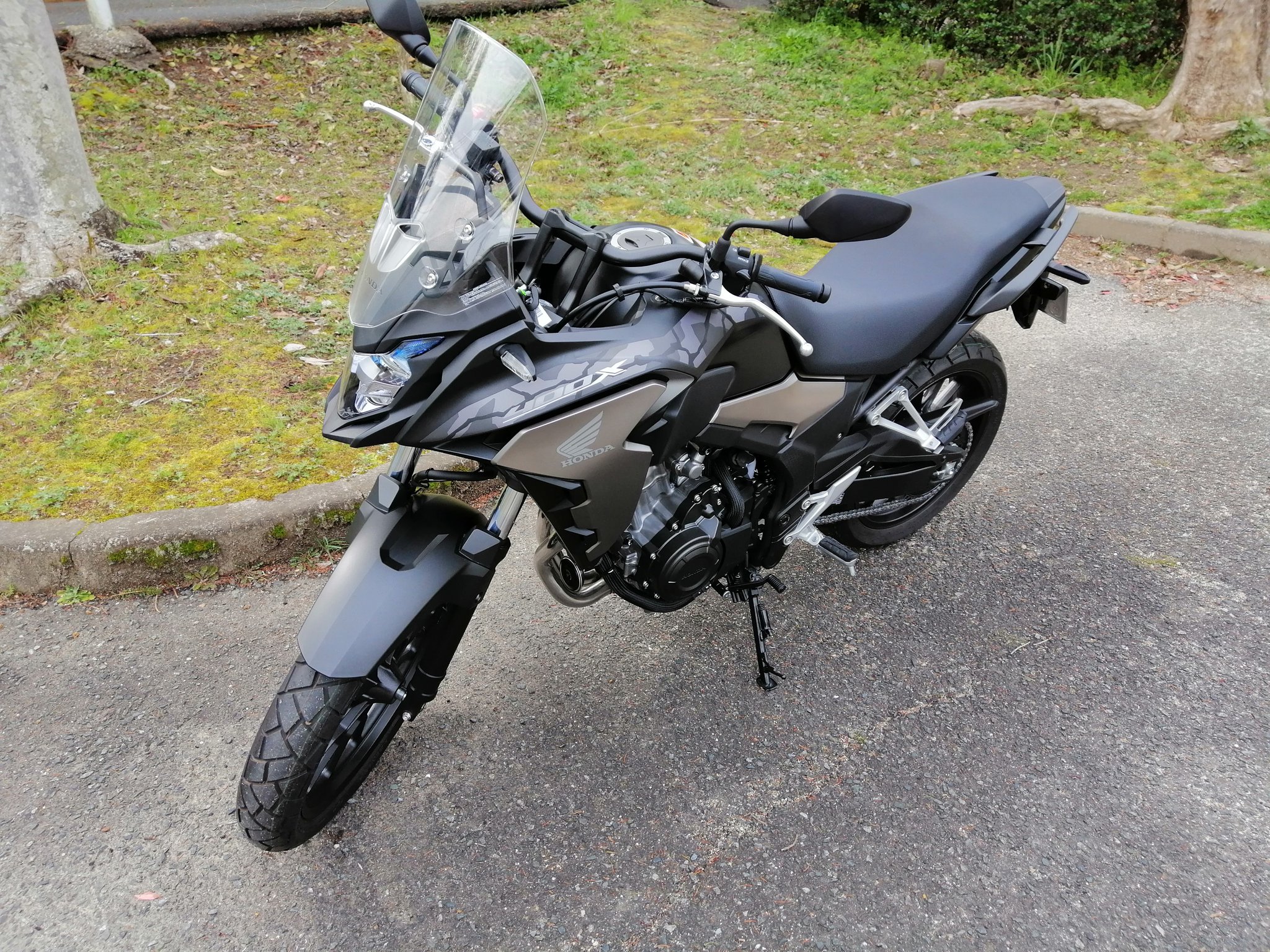 みやびん 遂に ホンダ400x納車されました 1年半前一目見てからずっと憧れていたバイクです 今日からはこの相棒と一緒に日本を旅していきます Honda 400x T Co Qhxe3fyhiu Twitter