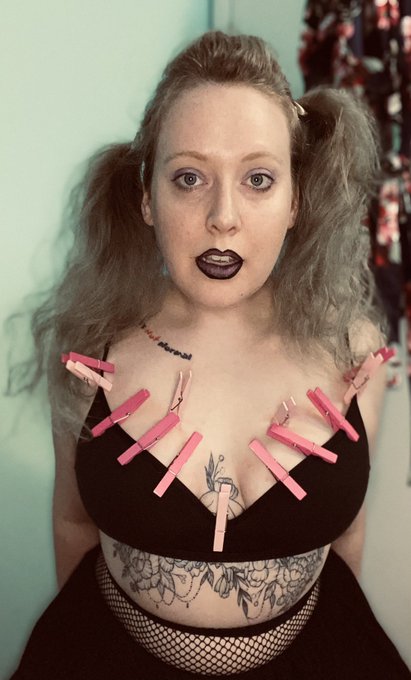 I wanna try. I wanna try! I&rsquo;d be in a cyber-punk game, for sure. #ImMyOwnSideQuest #Cyberpunk20maybe<a href="/tag/linkinbio"class="tags"><span>#linkinbio</span></a><a href="/tag/gamergirl"class="tags"><span>#gamergirl</span></a><a href="/tag/immyownsidequest"class="tags"><span>#immyownsidequest</span></a><a href="/tag/cybe"class="tags"><span>#cybe</span></a>