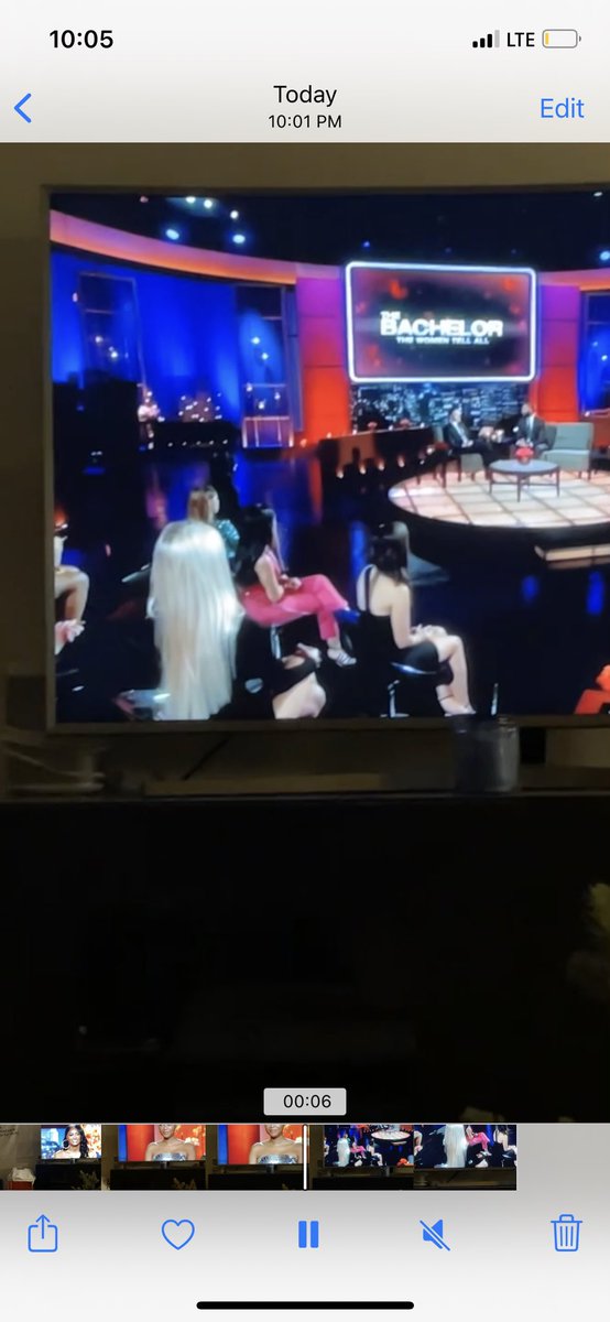 bcough925's tweet photo. @viallnicholas28 Did anyone else notice this? Is this... HEATHER?! https://t.co/GZSoxb1CFw