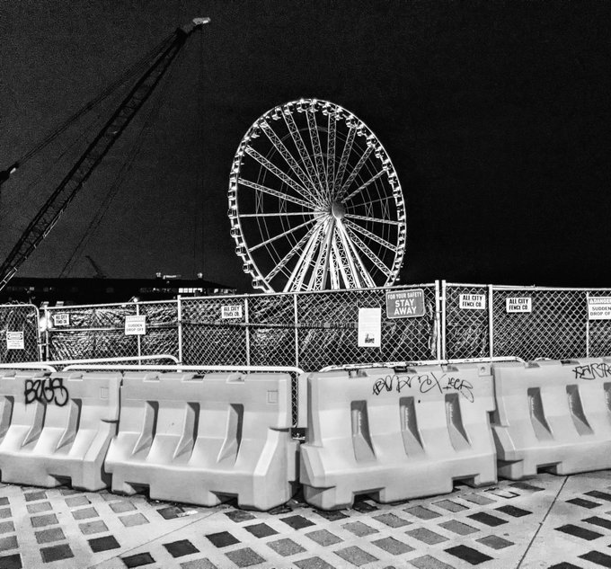 The pier where I used to share joints and beer, blocks off of where I used to work, reclaimed by the<a href="/tag/destiny2"class="tags"><span>#destiny2</span></a><a href="/tag/splicerfasionshow"class="tags"><span>#splicerfasionshow</span></a>