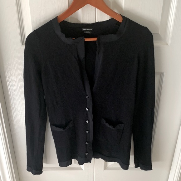 sunshynes's tweet image. So good I had to share! Check out all the items I'm loving on @Poshmarkapp #poshmark #fashion #style #shopmycloset #clubmonaco #newyorkcompany: posh.mk/ya8UHn3Theb