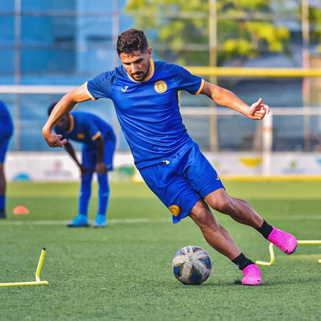 clubvalencia79's tweet photo. Back in business 🟡🔵

#clubvalencia #sports #football #maldives #dhivehifutuboalha #Itshappening #WDCT #VAL https://t.co/6L1ORvIBMG