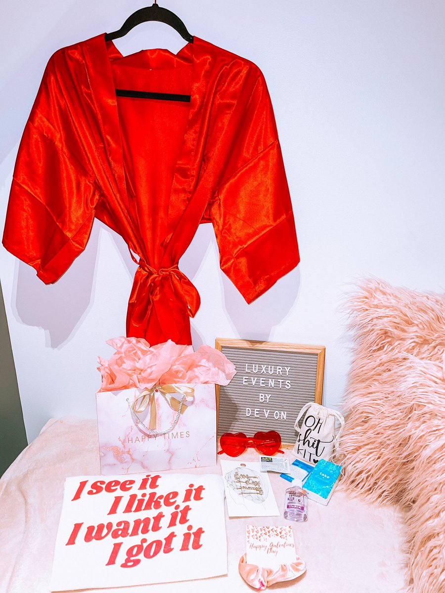 devssuarez's tweet image. guys i officially started my own party planning business!! come to me with all your party needs and follow me on insta to follow my business journey 🤩 instagram.com/luxuryeventsby…