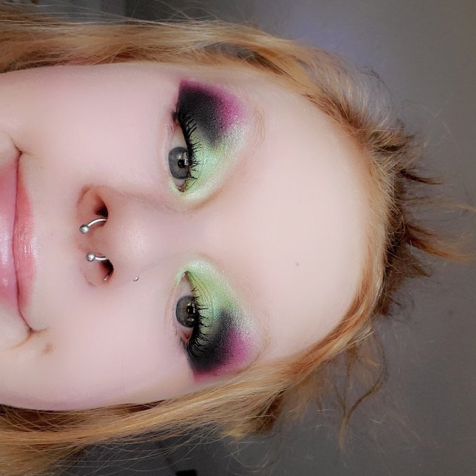 Twitter bitches, VOIL&Agrave; some of my makeup looks. LEMME SEEE YOURS. https://t.co/wFjQdN7Z9D<a href="/tag/newprofilepic"class="tags"><span>#newprofilepic</span></a>
