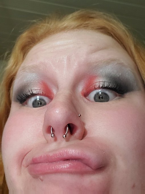 Twitter bitches, VOIL&Agrave; some of my makeup looks. LEMME SEEE YOURS. https://t.co/wFjQdN7Z9D<a href="/tag/newprofilepic"class="tags"><span>#newprofilepic</span></a>