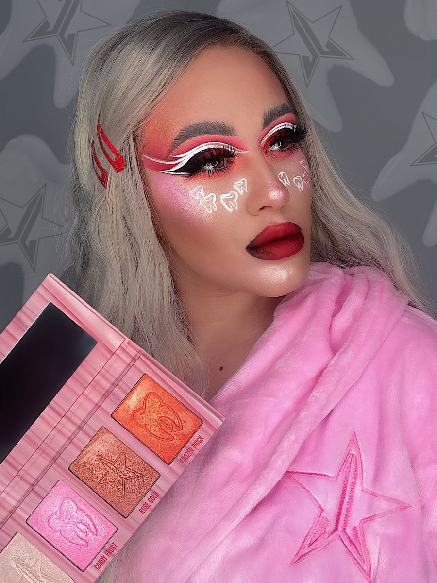 goldhenny_'s tweet photo. I mean.. the new @JeffreeStar cavity palette is insane and candy frost has my heart 😍💗🦷
#cavitypalette #JSCfamily https://t.co/JVPimTcpLY
