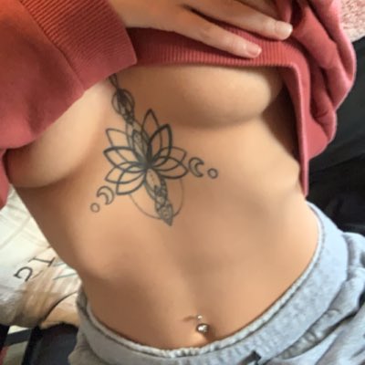 #NewProfilePic https://t.co/6tN8yxsJyK<a href="/tag/newprofilepic"class="tags">#NewProfilePic</a>