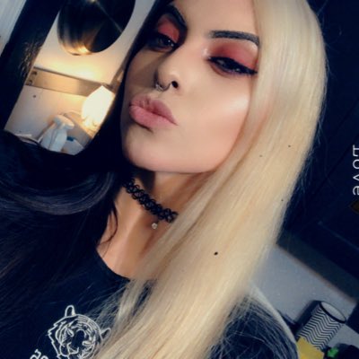 yung__dragon's tweet photo. #NewProfilePic https://t.co/4QzRFFX4oh