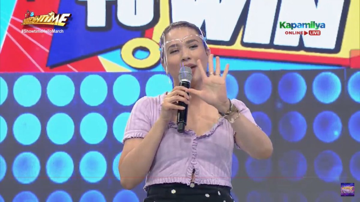 nathaziaaaa's tweet photo. HostRylle 💜 @anakarylle #ShowtimeMarchOn https://t.co/CjEVz3sAAM