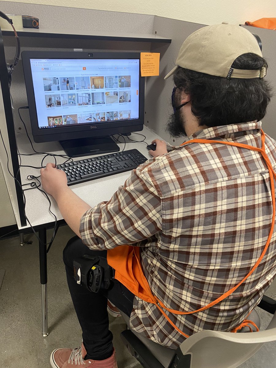 MJHD4007's tweet photo. Day one of #SpecialtyAwareness in the books!!!!! Andrew is the last one of the day to get some training on service connect! Excited to see some more new faces and spread knowledge! 🙃 @blkubes @Mark_THD @CorporateLarry @MitchWatsonHD @EricLatkovichHD https://t.co/AWfsOqY3tA