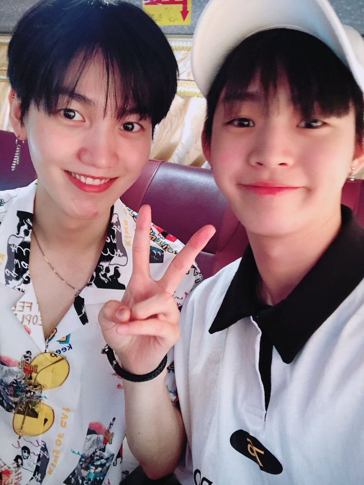 mat_yonnaise's tweet photo. i love their friendship more than i love myself https://t.co/4xuO9FvvyW