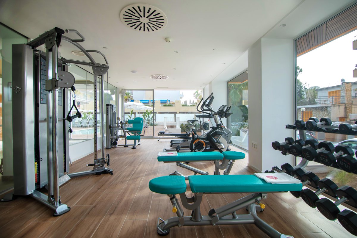 JS_Hotels's tweet photo. At our #JSYate you can relax and enjoy a great vacation, and you will also have the opportunity to continue with your training at our fully equipped gym. Book on our website and get a 10% discount on your stay.
https://t.co/kXcbXCtXdJ https://t.co/kPhI4tP7zN