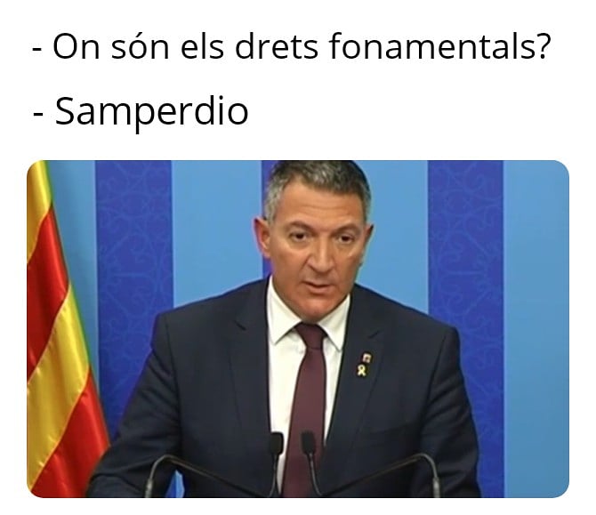 MemesPol_Sbd's tweet photo. Miquel samper dimissió
#miquelsamper #samperdimissió #mossus #mossos #llibertatpablohasel #memespolíticssabadell https://t.co/jxywpAFQ3o