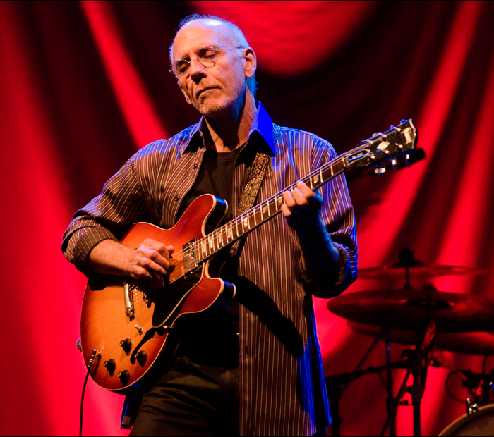 Aniversário da lenda vida da guitarra! Mr. Larry Carlton!!! - Happy Birthday!!! 