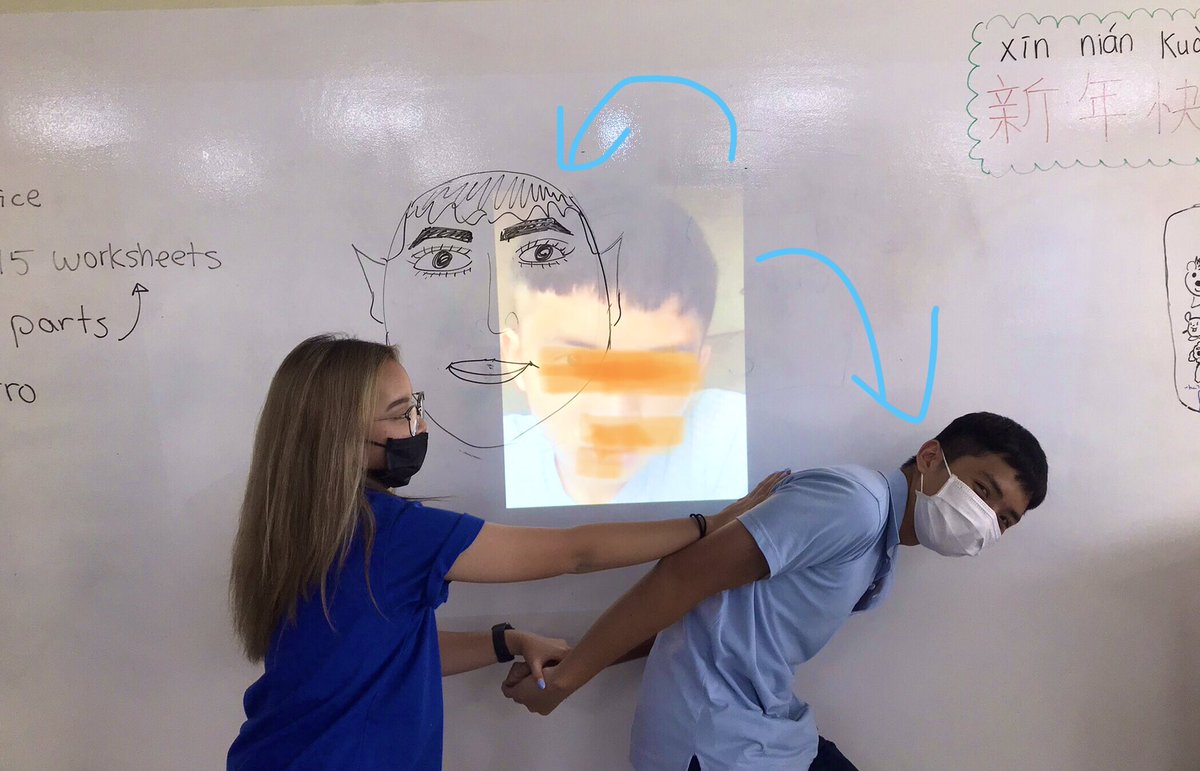 daisyteyalo's tweet photo. Today @ssischool HS Mandarin 1 Ss were the witnesses at a bank robbery  scene. They told the police sketch artist interns what the criminals looked like. In the end they needed to  help decide, these interns...hire or fire 🧐🤔 #ssismandarin #worldlanguage #listeningandspeaking https://t.co/JmZHscx2Xw