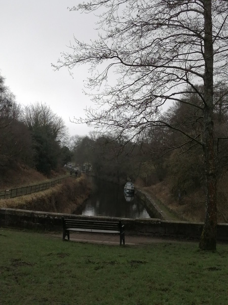 JennS399's tweet photo. Morning Run through the park and on to the canal, i love running along the canal. #TrueSapien #BandOfOrange #thisgirlcan #Beetrootpower https://t.co/r8JududQh5