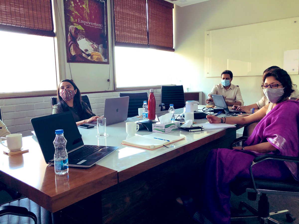 Girisham1's tweet photo. When @S_Diksha leads a workshop and makes you tweet while at it #SPIWorkshop @OnPurposeComms #Masks4All https://t.co/LnKD2VoLGV