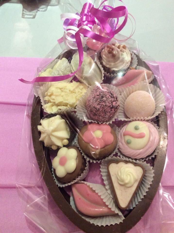 sweetthoughts20's tweet photo. Open for Easter, click and collect pop over to our website for all your Easter treats. https://t.co/dPF0cJBg55