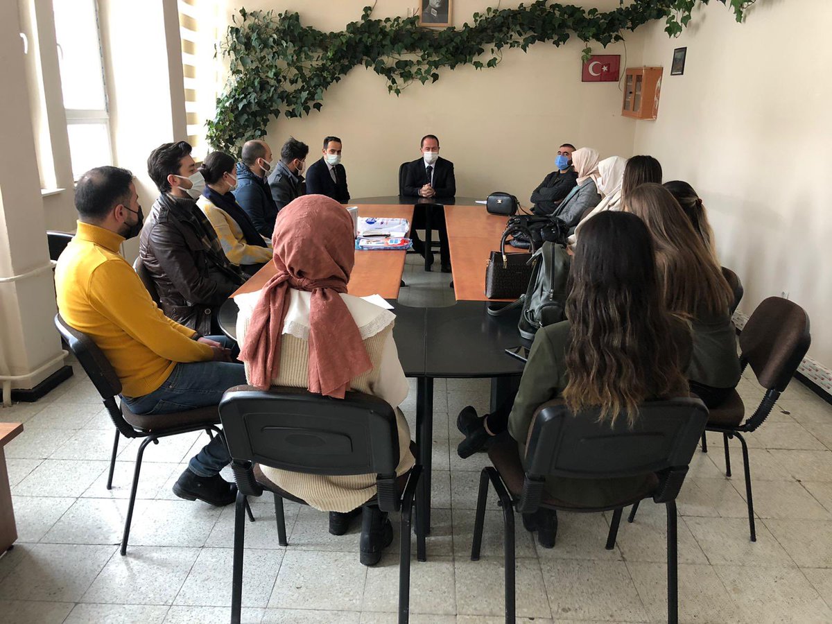 2. Yarıyıl yüz yüze eğitimin ilk günü heyecanlı bir şekilde başladık. Hayırlı olsun.                                                          #okullarıAcıyoruz                                       <a href="/ziyaselcuk/">Ziya Selçuk</a> <a href="/idrisakbiyik/">Dr. İdris AKBIYIK</a> <a href="/BilalGur30/">Bilal GÜR</a> <a href="/Hakkari_MEM/">Hakkari İl Milli Eğitim Müdürlüğü</a>