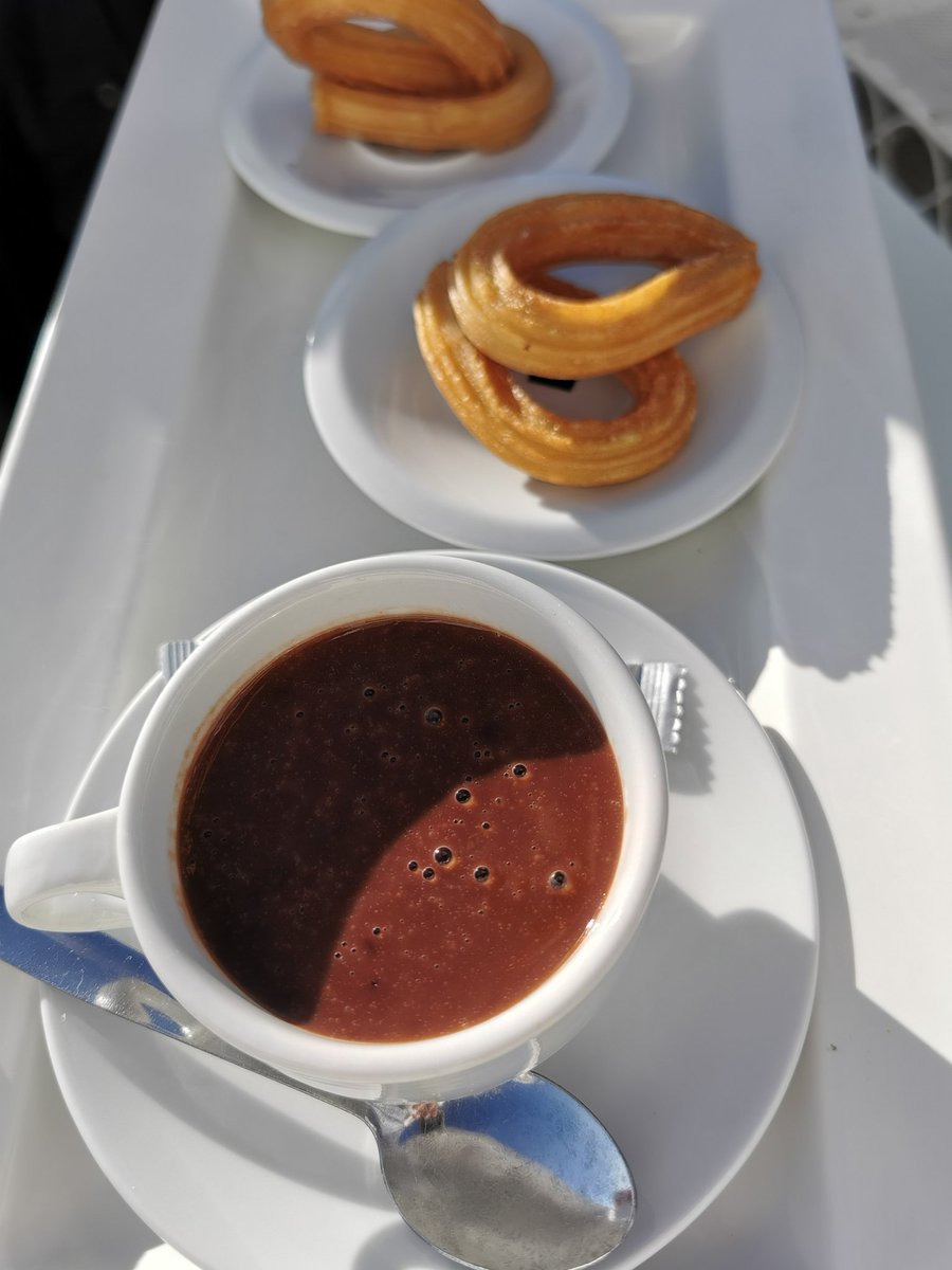 Vuelve la terracita Horizonte. Desayunos. Aperitivos y almuerzos. Reservas 971400661 aforos limitados y estrictas medidas. Stay safe.