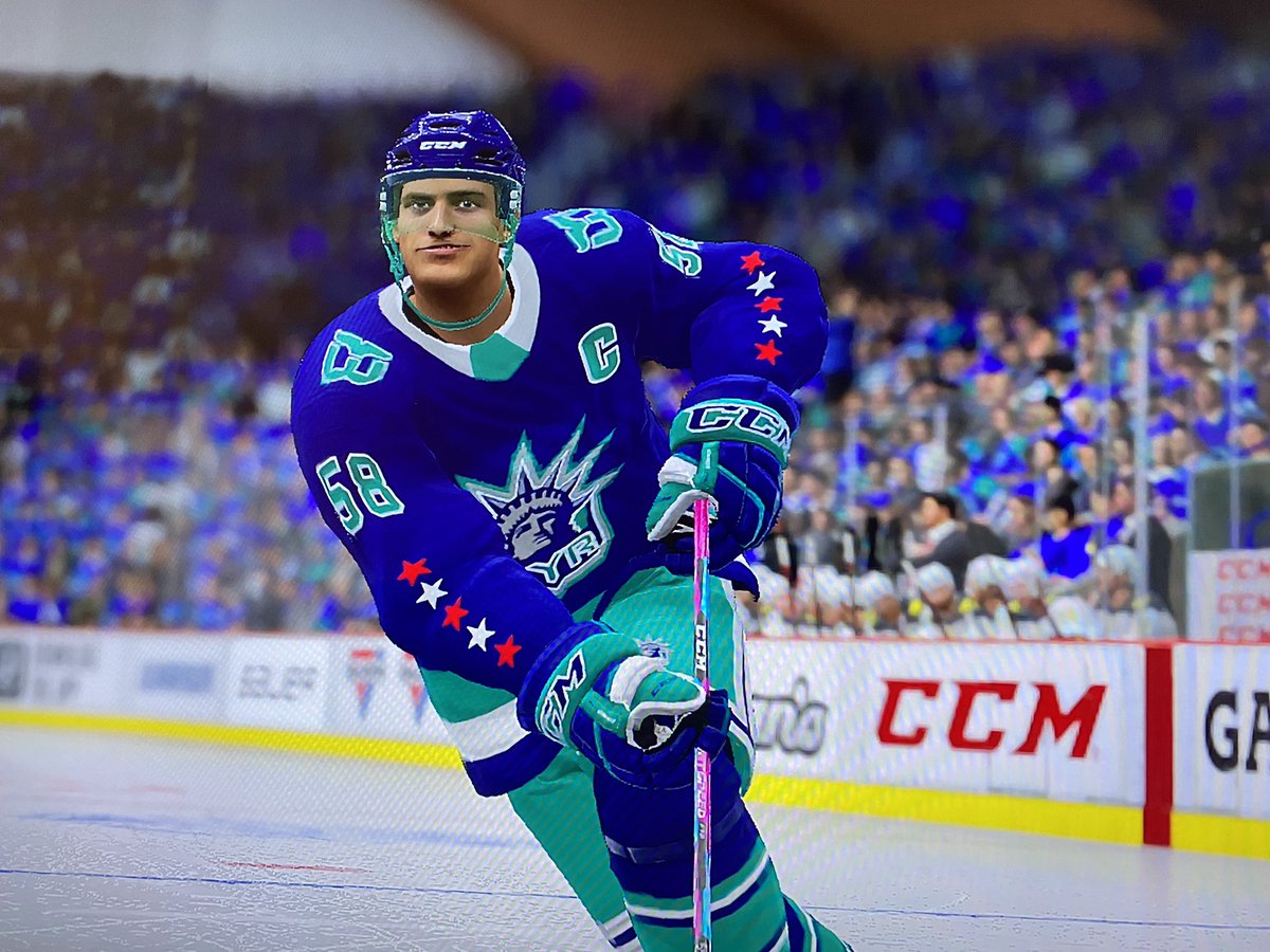 NYwhalersEASHL's tweet photo. Got our first win while wearing our #ReverseRetro jersey! 🗽🇺🇸🗽🇺🇸 https://t.co/2TAmVOEF94