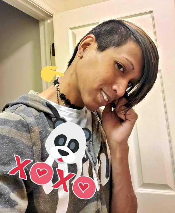 I believe my girlfriend left sum luv marks on my neck ???
Love you Kymmy ?
@tvbunni @KymmyHarper 
#tiasgirls
