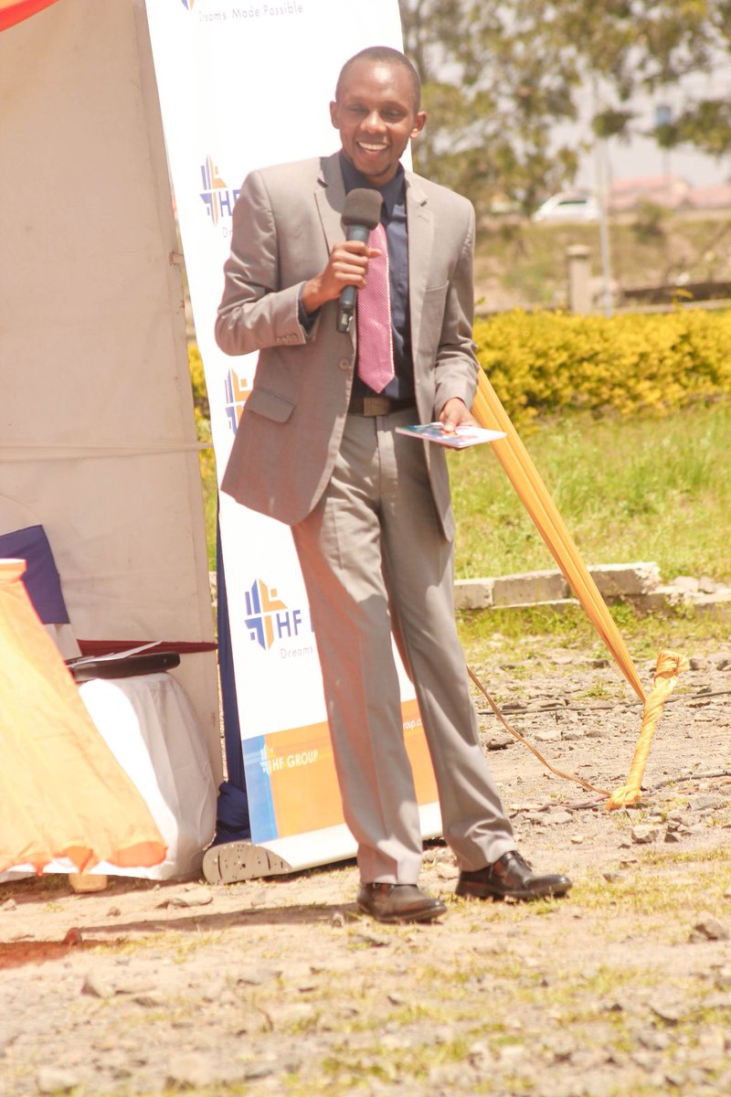 McKogi's tweet photo. Whether in Nairobi CBD , whether #tinakaggia is involved or not  #KeijeiEntertainment braces the weather and delivers your event #CorporateMC #HighEndWeddingMc #conferenceproducer #eventplanner https://t.co/Qr2q0ti5kd