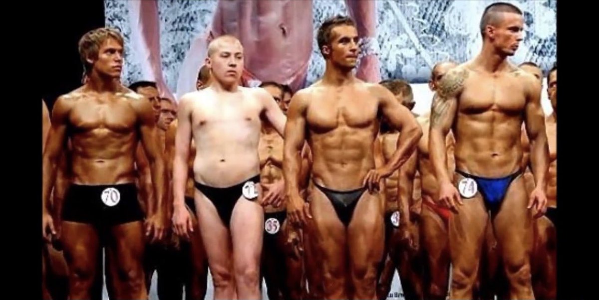 RecCommando's tweet image. Consultant: I found 4 candidates but I am unsure on one. 

Me: send it anyway it will make the others look good. 

*Candidate at the assessment centre*