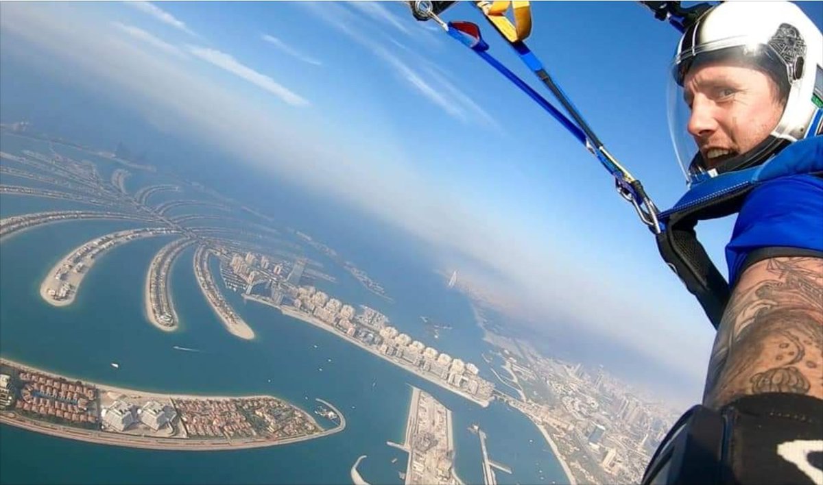 GFORCE_SKYDIVE's tweet photo. Life's good when you become a skydiver 😎 https://t.co/RztxkD9mxD
