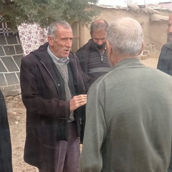 Bi şîarê "Dem dema yekîtî û azadiyê" îro em li Gunde hezro yê bun. 
#DemDemaYekitîûAzadiyêYe