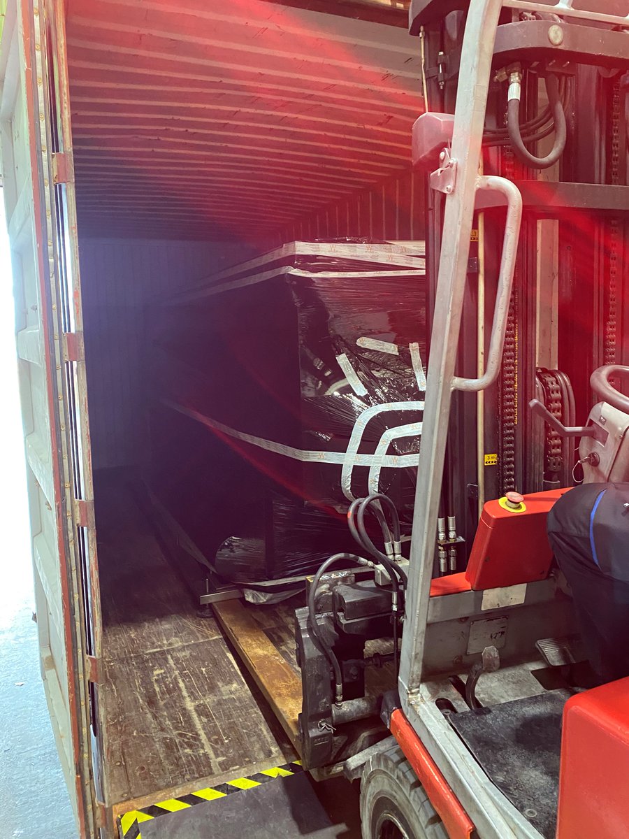 ENVASER_OLID's tweet photo. Todo listo para que nuestra Lavadora de envases #Cooler llegue en perfectas condiciones a nuestro cliente. #ENVASER #industriadelenvasado 
https://t.co/EXO0mBXQEN https://t.co/VRI6qb0pEI