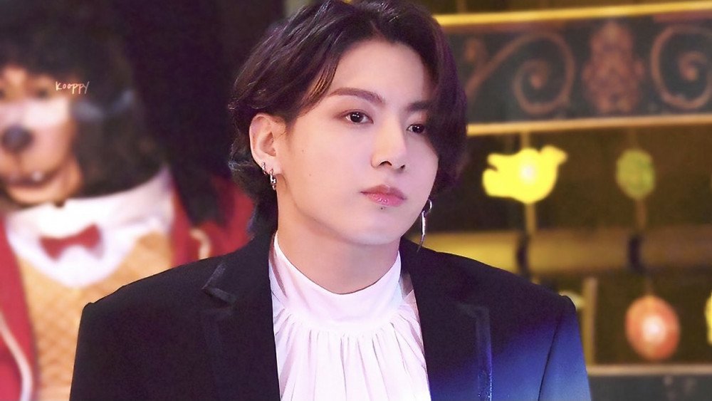7PurplesforeVer's tweet photo. @allkpop DOUBTLESSLY #JK our GOLDEN MAKNAE BOY 💜 #purpleBTS @BTS_twt 
#Lets_BTS #MilkyBoyJungKook
Jeon JungKook you're a cute BOY .
#jungkookbluehair #jungkooklive 🔥🔥👑 https://t.co/eofw4tSOcw