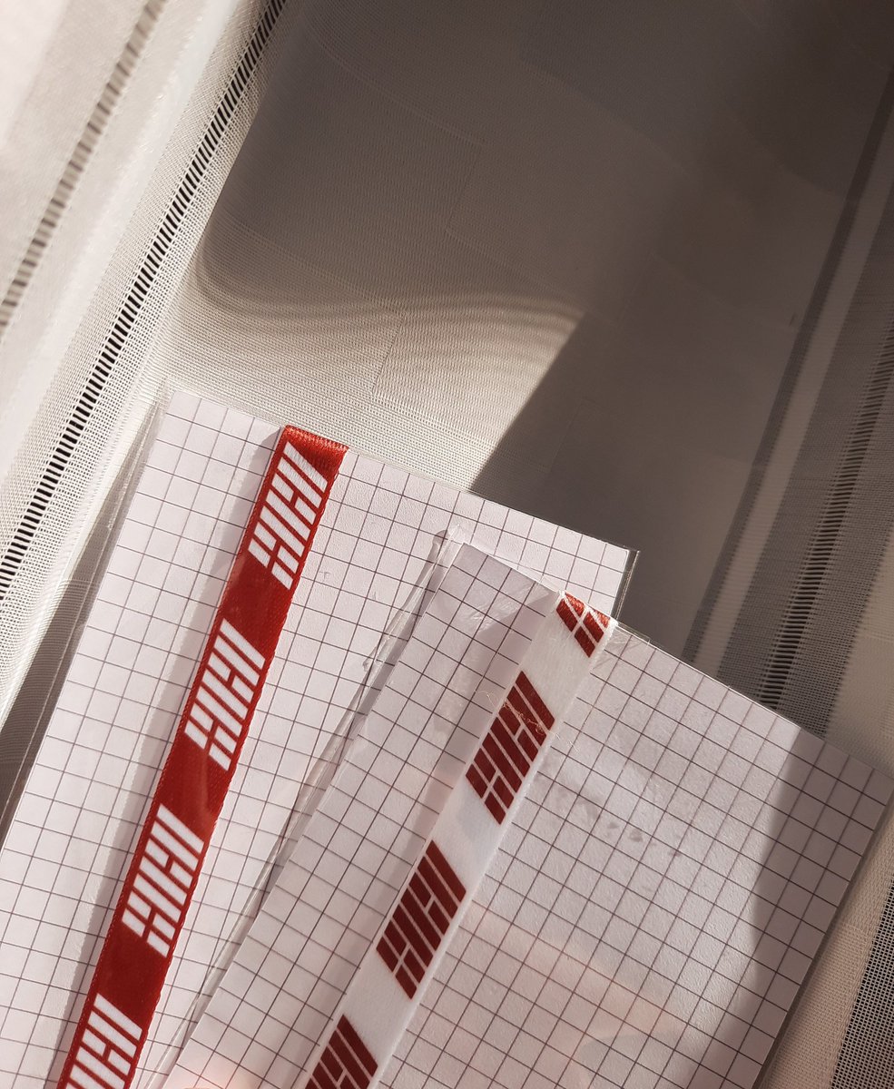 caratkon's tweet photo. THANK YOU SOOO MUCH
 ❤ @monayprints ❤

these ikon red prints look so classic like official merch i'm ❗ 🥺❗ https://t.co/1McofDvjTo