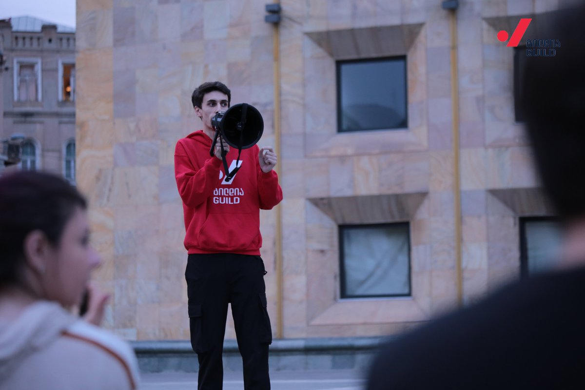 LabourGuild's tweet photo. A rally was held in front of the State Chancellery, where we protested the recent decision of the government regarding the regulations of #culture, which was really far from pragmatism and responsibility.

• / Return the right to #work to the #artist! https://t.co/1kOIvMTGox