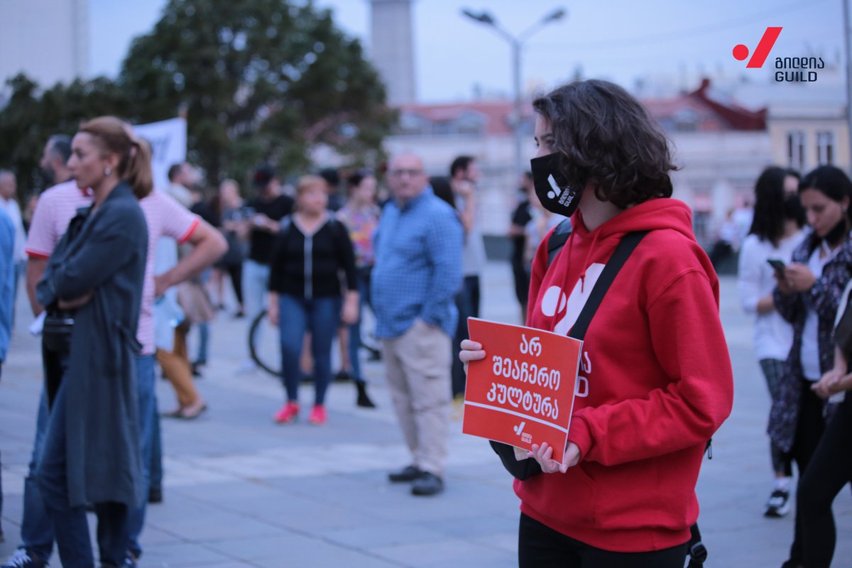 LabourGuild's tweet photo. A rally was held in front of the State Chancellery, where we protested the recent decision of the government regarding the regulations of #culture, which was really far from pragmatism and responsibility.

• / Return the right to #work to the #artist! https://t.co/1kOIvMTGox