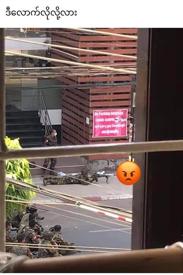 WaiLinT35578790's tweet photo. Shameless liers!
Military said they have ordered security forces (meaning "police") not to use live ammunitions.
Look at military snipers stationed around the country who have been shootind and killing
 protesters .
#WhatsHapppeningInMyanmar 
#MilitaryOrganizedCrimes 
@OHCHRAsia https://t.co/nUBfKj58pm