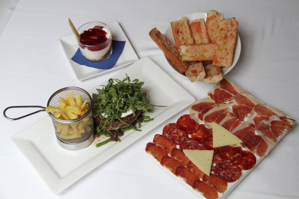 ¿Con quién compartirías esta maravilla? 🤭
#ArrosseriaNimos #Palma #Mallorca #Restaurante #Chef #Foodlover #Gastronomy