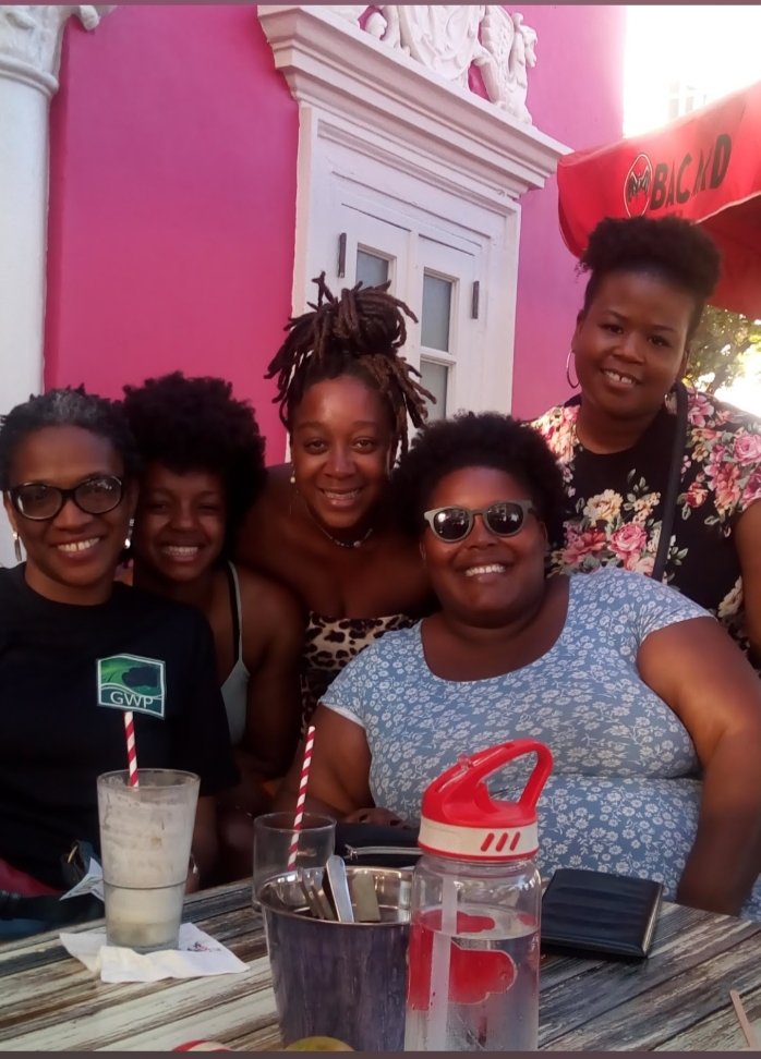 Memories of 2019 ASLO meeting at San Juan Puerto Rico with @curly_scientist @seaGaynus and friends.
@BlackinMarSci @aslo_org  
#ngozimoguguah
#adventuresofaresearcher 
#ajala