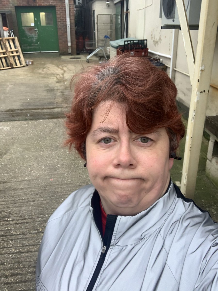 SarahJSpall's tweet photo. Took my training back a week this chilly morning as I was feeling achy after my squats yesterday & added a little extra on because I could. Was a nice, relaxed affair with no pressure. Slowly creeping to 150 miles for #RunLeJog #MercerActive #ThisGirlCan https://t.co/z0cfBHqIKb
