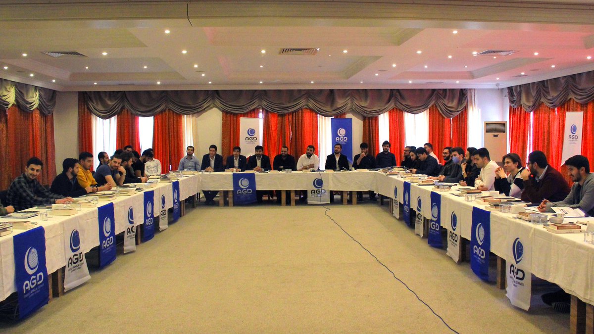 Üniversite Komisyon Başkanımız Nurullah GÜNGÖR (<a href="/NurullahGngr/">Nurullah Güngör</a>) ve Birim Başkanlarımız, İstanbul Şube Üniversite Komisyonumuzun Üniversite Başkanları Planlama Kampını ziyaret ettiler.