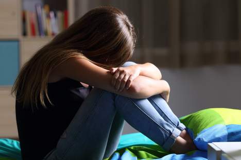 MedUni_Wien's tweet photo. 16 Prozent der SchülerInnen haben suizidale Gedanken.
Alarmierende Studienergebnisse zur psychischen Gesundheit von SchülerInnen: Mehr als die Hälfte leiden unter depressiven Symptomen.
https://t.co/RDAzuOPLE2 https://t.co/3qHoE8w8Vg
