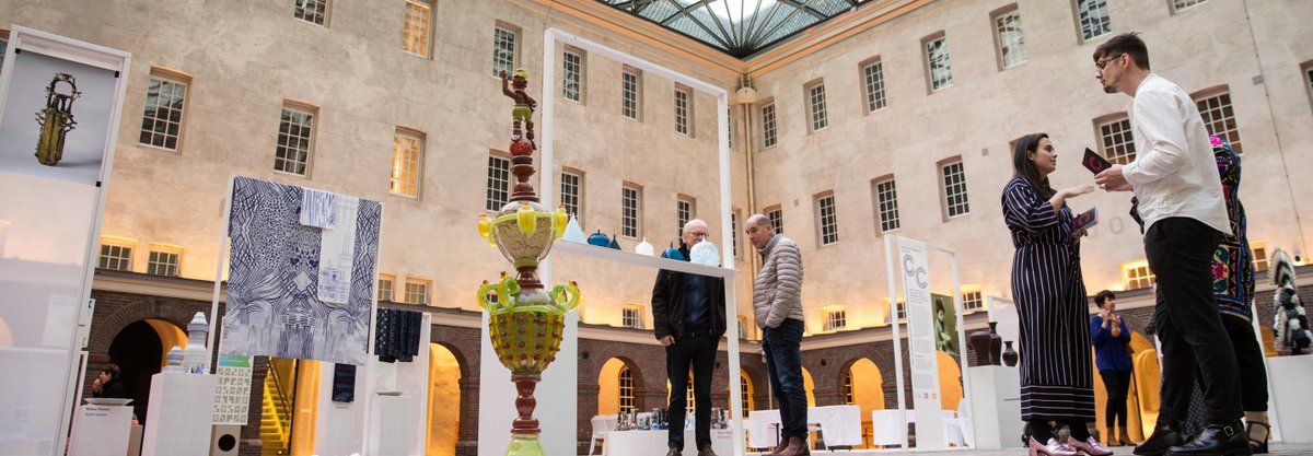 Are you passionate about, and do you have experience with, heritage and collaborations in an international scope? @DutchCulture is looking for an advisor (medior) Europe + Heritage Programme (0.8 fte). Apply before 21 March. More info: 
dutchculture.nl/en/news/vacatu…