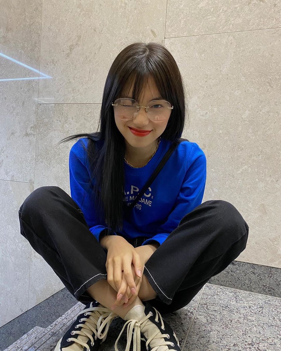 xiadriaa's tweet photo. hii ! xia adriana jung is the name, not a new rp account and not new to rpw.  finding interactive friends. like and rt to spread and to be mutuals !! <3 https://t.co/BU6eF7LYQP