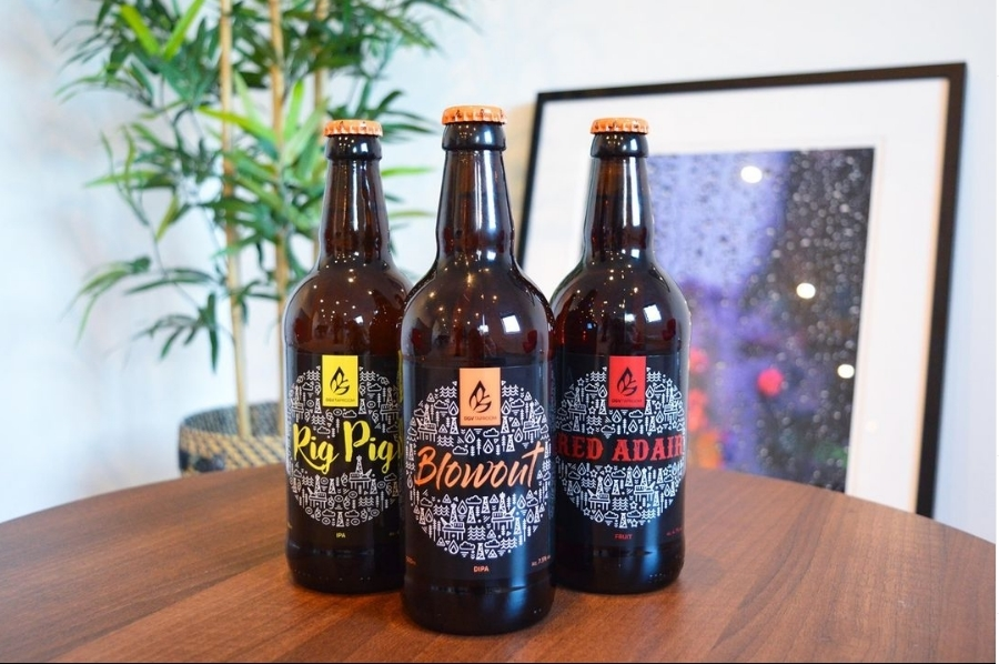 OGVtaproom's tweet photo. Rig Pig, Blowout and Red Adair!

Shop now: https://t.co/Nsb7InnNAB

#ogvtaproom #craftbeer #energycollection #corecollection #brewery #shoplocl #aberdeen #beer #beerlovers https://t.co/JPjVwnSW6P