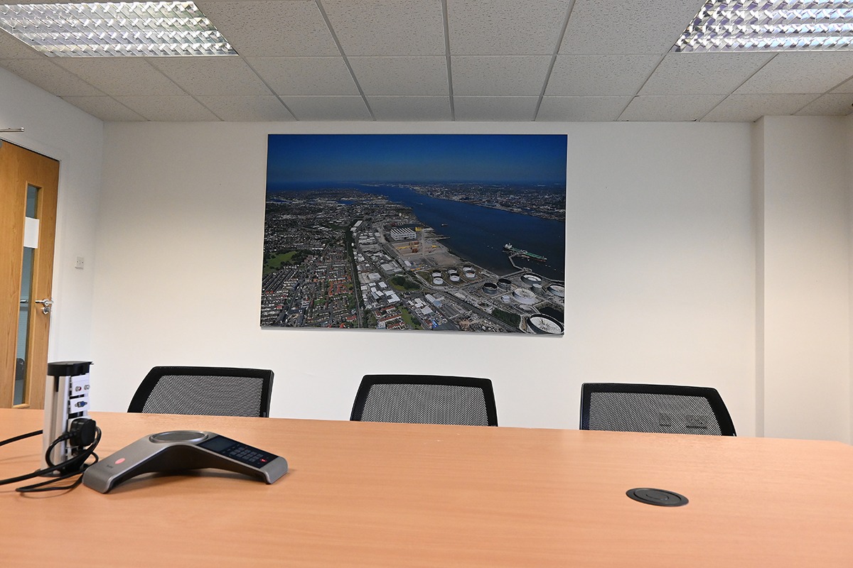 Glenton Media & Events (@glentonmedia) on Twitter photo 2.3m x 1.5m TFS mural for <a href="/a1cbiss/">GasMonitoringSystems</a> boardroom. Classic shot of #Birkenhead #rivermersey 2.3m x 1.5m TFS mural for <a href="/a1cbiss/">GasMonitoringSystems</a> boardroom. Classic shot of #Birkenhead #rivermersey