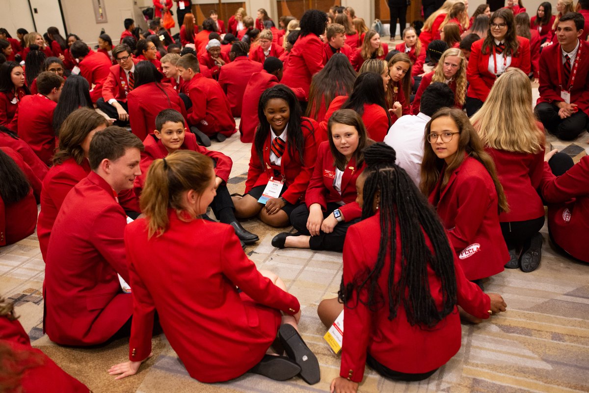 NationalFCCLA's tweet photo. Have you grown your chapter this year? Make sure to apply for a Go For the Red Award today!

You can apply for an individual or chapter award, but be sure to apply soon - the deadline is April 1st!

https://t.co/dez3HZLMML

#fccla #fcs #goforthered #beyondmeasure https://t.co/Fclb08geCJ
