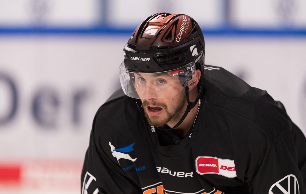 grizzlys_wob's tweet photo. Nach zuletzt vielen großartigen sportlichen Nachrichten müssen wir leider mitteilen, dass Fabio #Pfohl für den Rest der laufenden Saison ausfallen wird.
Unser Center musste sich einem operativen Eingriff an der Hand unterziehen, welcher gut verlaufen ist.
#grizzlys https://t.co/KGOVHjm78Z