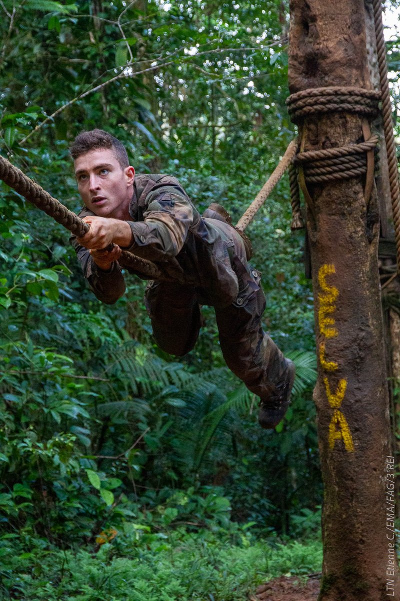 Chefdecorps3REI's tweet image. Les élèves officiers de l'ESM 1 de @SaintCyrCoet ont terminé le stage aguerrissement au #CEFE !! Malgré le contexte #COVID, bulle hermétique respectée : pas un seul Covidé! Les résultats sont excellents! 

#PrépaOPS #EspritGuerrier #DéTERREmiNation #EcoleDuCommandement